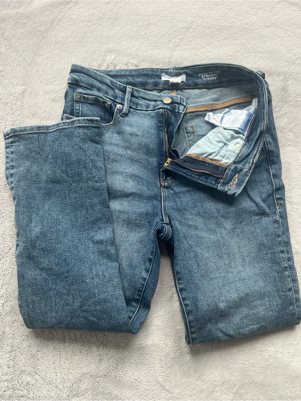 Good American Petite Straight Jeans in Medium Blue Wash - Picture 2 of 3